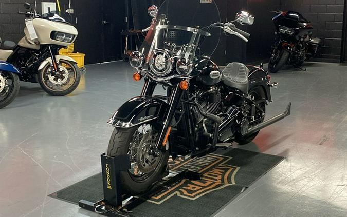 2021 Harley-Davidson FLHCS - Heritage Classic 114