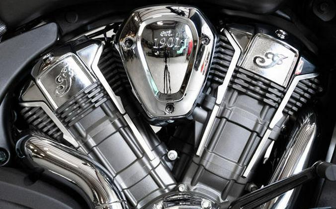 2024 Indian Motorcycle® Challenger® Titanium Smoke