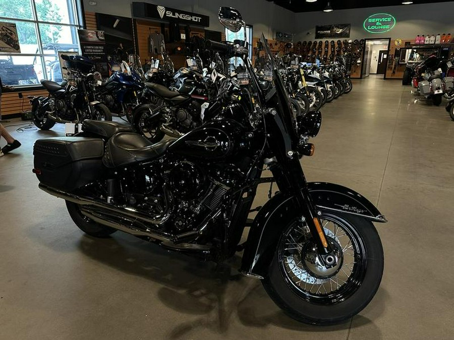 2019 Harley-Davidson® FLHC - Softail® Heritage Classic