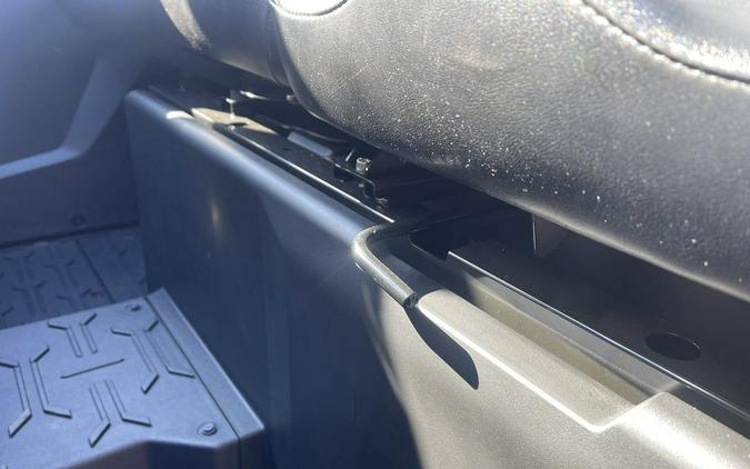 2025 Kawasaki Ridge® XR Deluxe HVAC