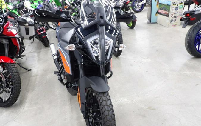 2022 KTM Adventure 390