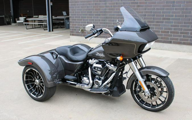2023 Harley-Davidson® FLTRT - Road Glide® 3