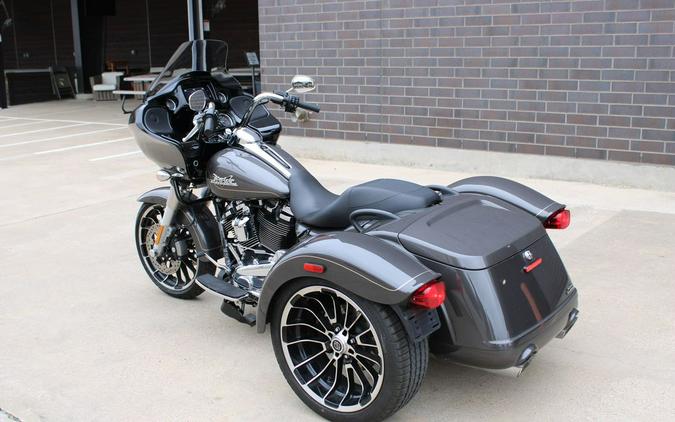 2023 Harley-Davidson® FLTRT - Road Glide® 3
