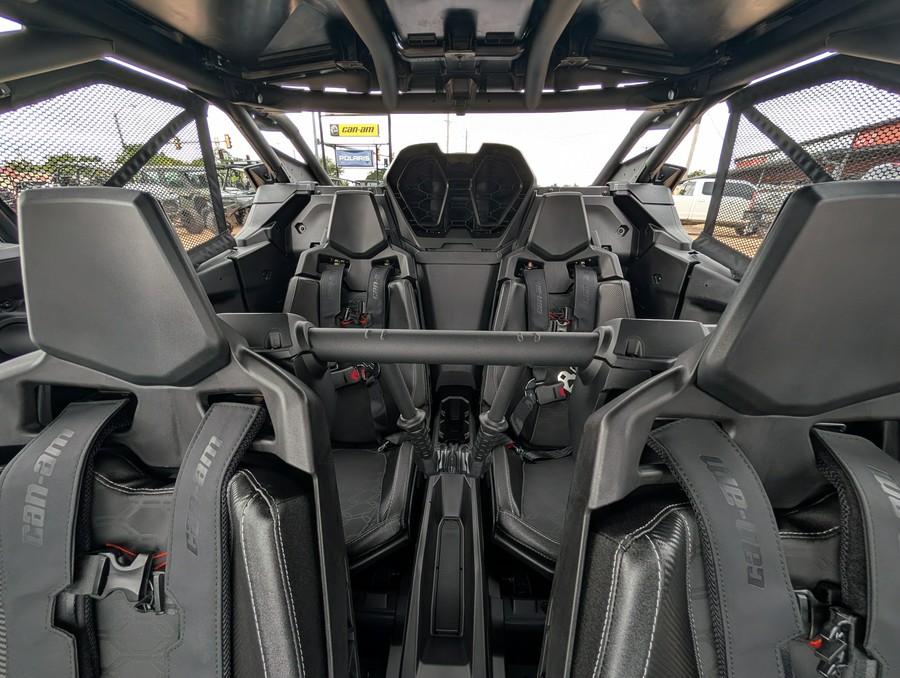 2027 MAVERICK R MAX XRS W/ SMART-SHOX - Can-Am
