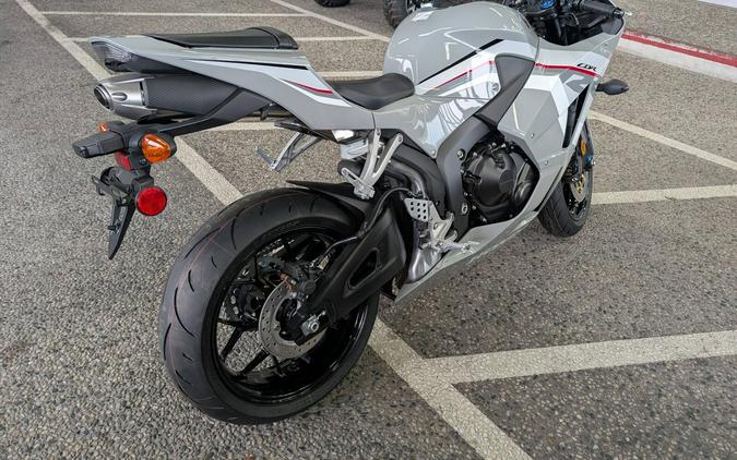 2026 Honda CBR600RR Deep Pearl Gray - 302493