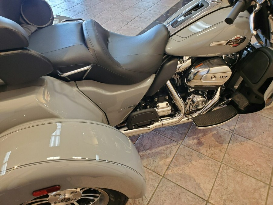 2024 Harley-Davidson Tri Glide Ultra Billiard Gray