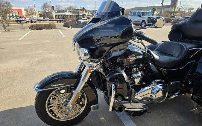 2022 Harley-Davidson® FLHTCUTG - Tri Glide® Ultra