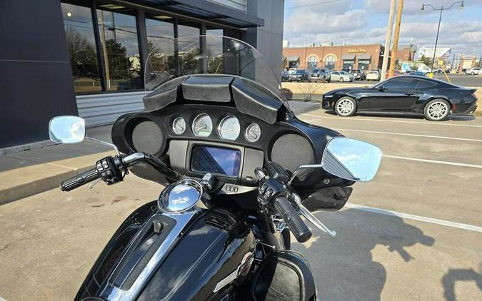 2022 Harley-Davidson® FLHTCUTG - Tri Glide® Ultra