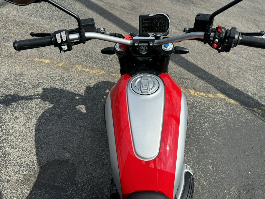 2024 Ducati Scrambler 800 Icon