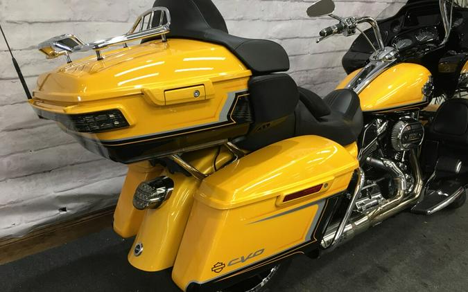 2022 Harley-Davidson CVO™ Road Glide Limited Hightail Yellow Pearl FLTRKSE