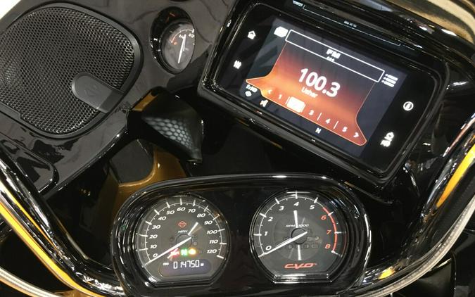 2022 Harley-Davidson CVO™ Road Glide Limited Hightail Yellow Pearl FLTRKSE