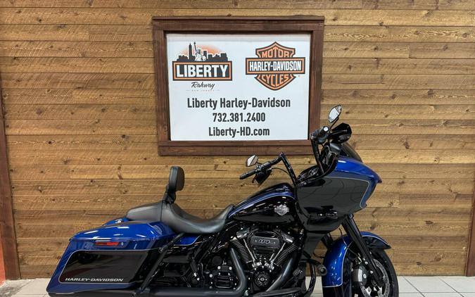 2022 Harley-Davidson® Road Glide® Special Reef Blue/Vivid Black FLTRXS