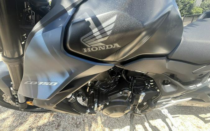 2026 Honda CB750 Hornet E-Clutch
