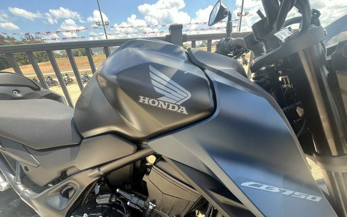 2026 Honda CB750 Hornet E-Clutch
