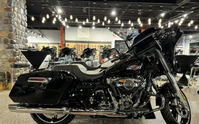 2024 Harley-Davidson FLHX - Street Glide