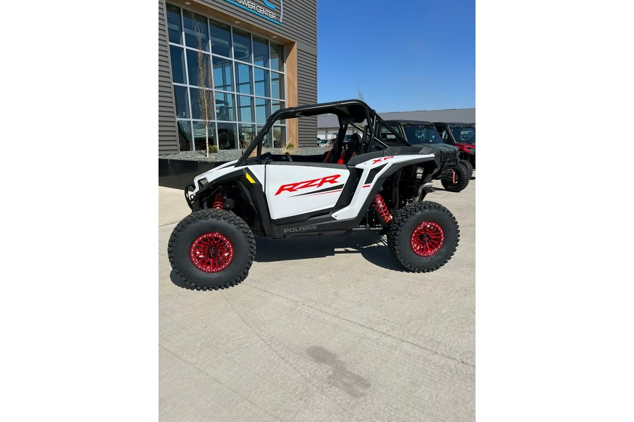 2024 Polaris Industries RZR XP 1000 SPORT - WHITE LIGHTNING Sport