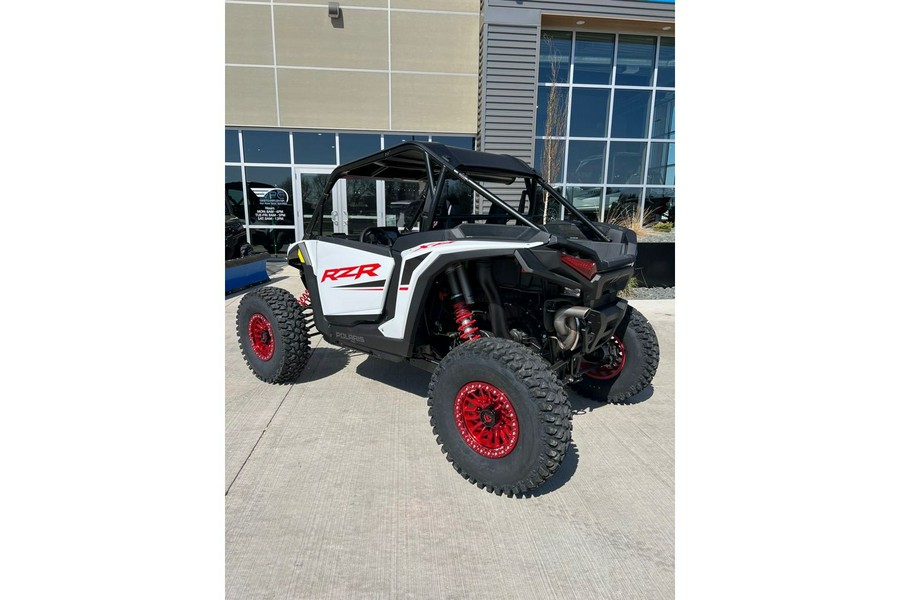 2024 Polaris Industries RZR XP 1000 SPORT - WHITE LIGHTNING Sport