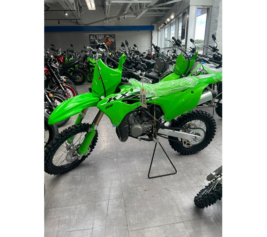 2025 Kawasaki KXT 85