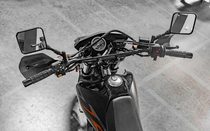 2025 Suzuki DR 650S