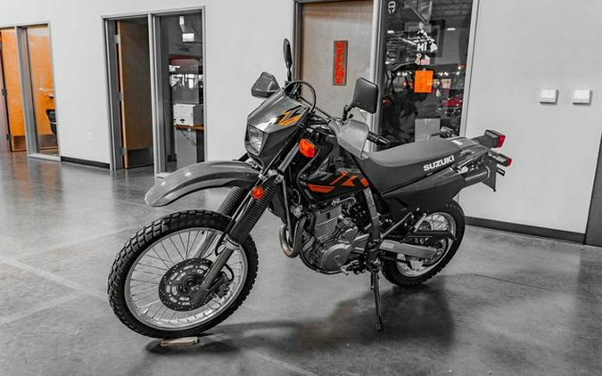 2025 Suzuki DR 650S