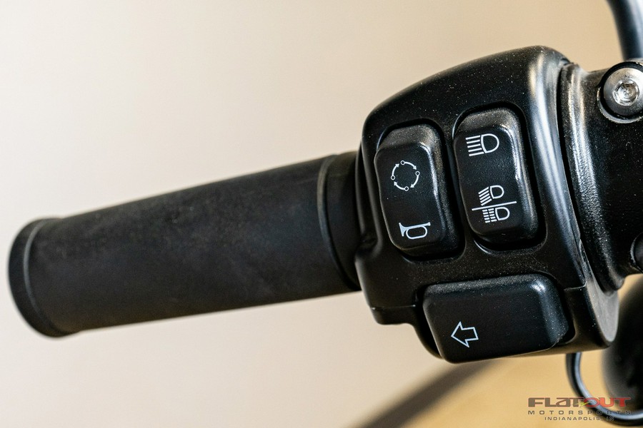 2023 Harley-Davidson® SOFTAIL STREET BOB 114