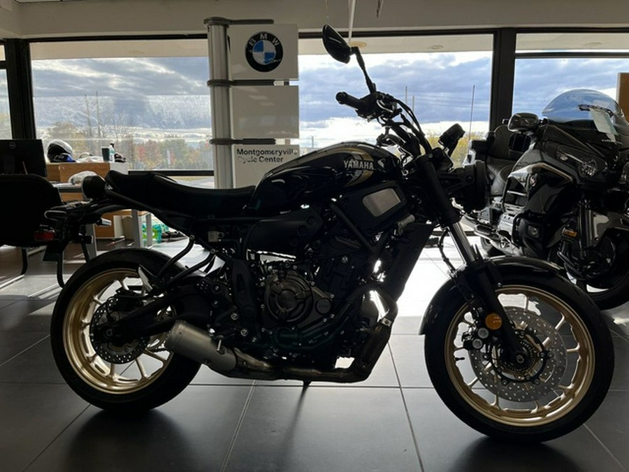 2025 Yamaha XSR 700