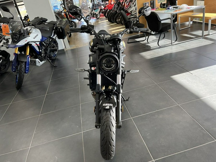 2025 Yamaha XSR 700
