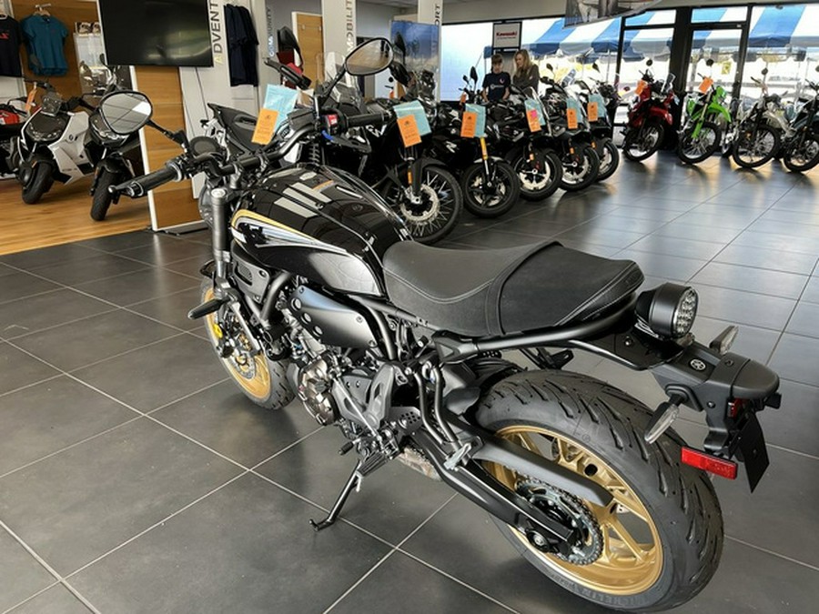 2025 Yamaha XSR 700