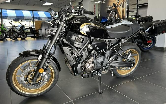 2025 Yamaha XSR 700