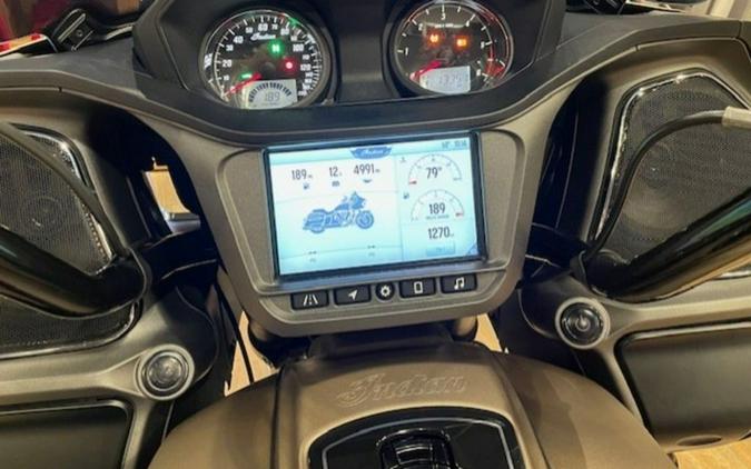 2020 Indian Motorcycle® Challenger Dark Horse®