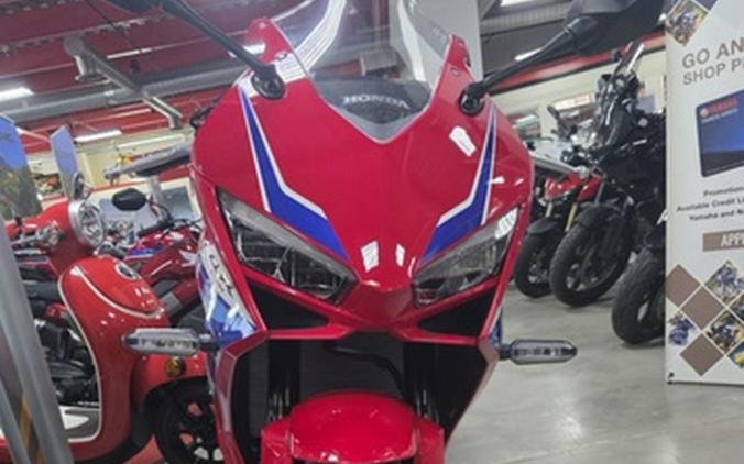 2026 Honda CBR650R E-Clutch