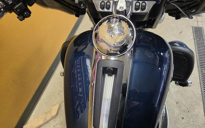 2013 Harley-Davidson Trike FLHTCUTG - Tri Glide Ultra Classic