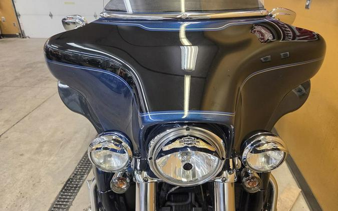 2013 Harley-Davidson Trike FLHTCUTG - Tri Glide Ultra Classic