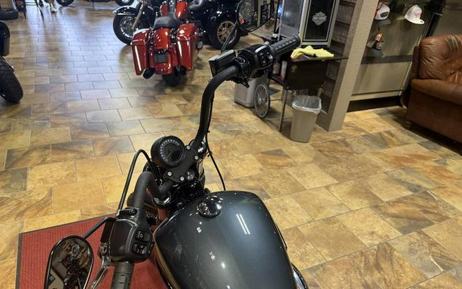 2025 Harley-Davidson® FXBB - Street Bob®