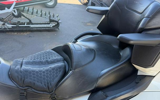 2015 Can-Am Spyder RT Limited - SE6