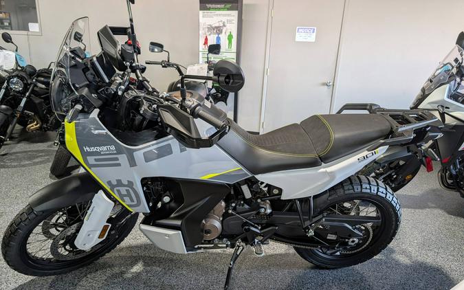 2025 Husqvarna Norden 901 - 894330
