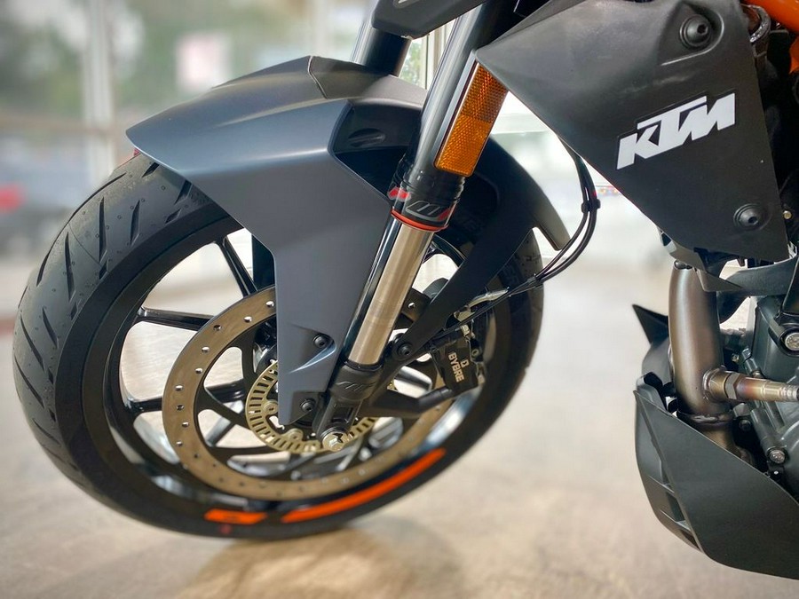 2023 KTM 390 Duke