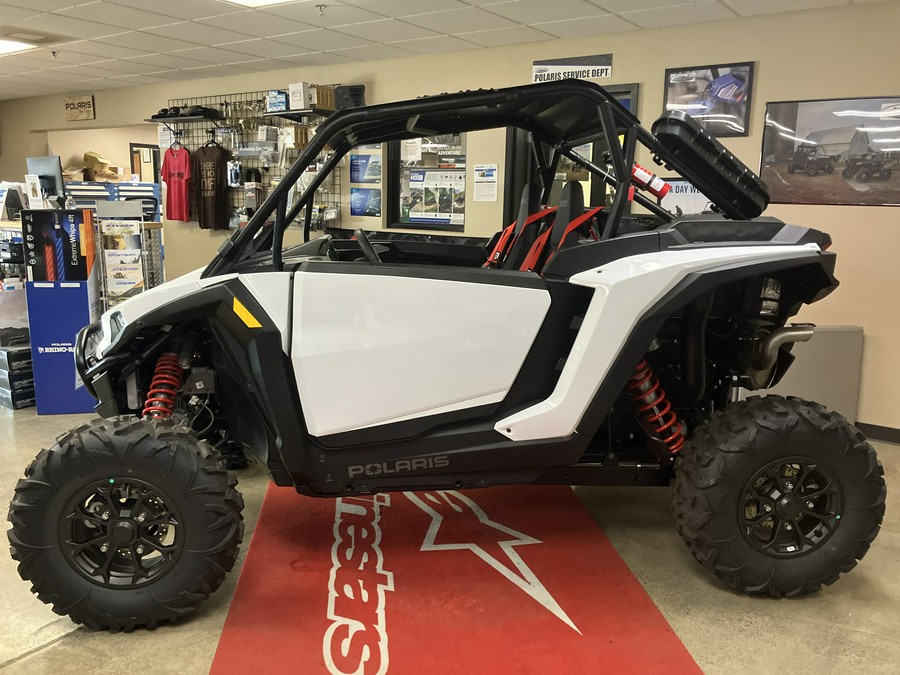 2024 Polaris Industries RZR XP 1000 SPORT WHITE LIGHTNING