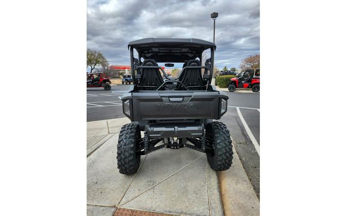 2025 Yamaha Wolverine RMAX4 1000 XT-R