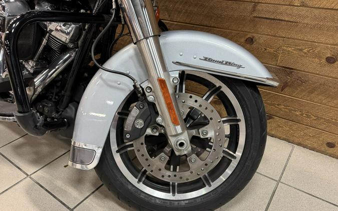 2019 Harley-Davidson® Road King® Barracuda Silver FLHR