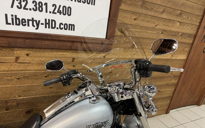 2019 Harley-Davidson® Road King® Barracuda Silver FLHR