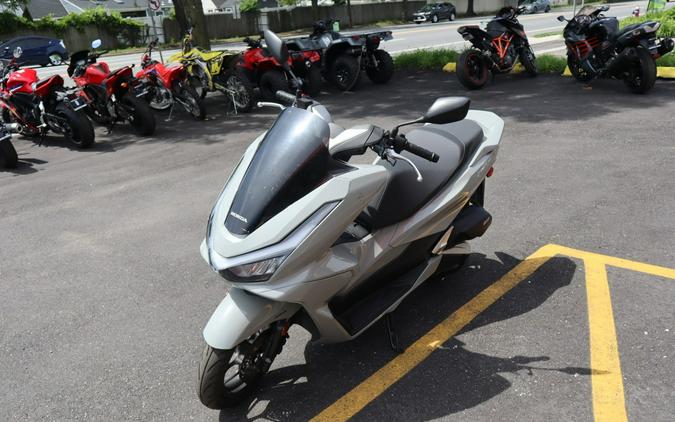 2025 PCX - Honda
