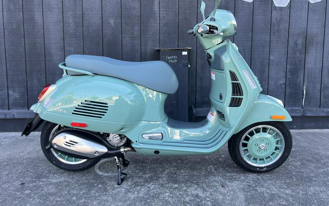 2027 Vespa GTS 310 80th Anniversario