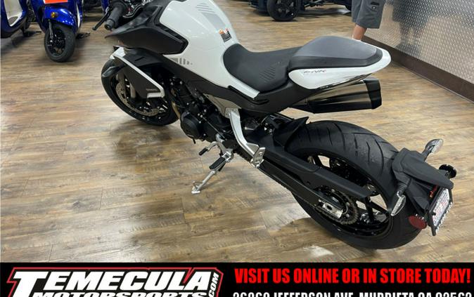 2024 CFMOTO NK 800