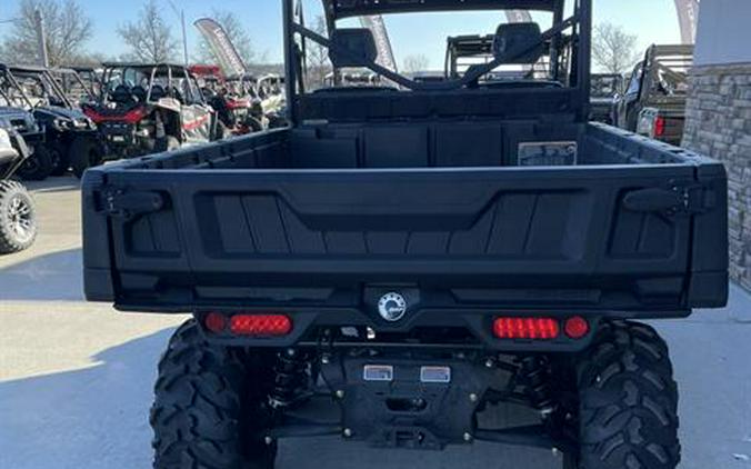 2023 Can-Am Defender 6x6 DPS HD10