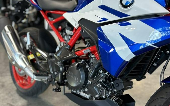 2024 BMW G 310 R Sport