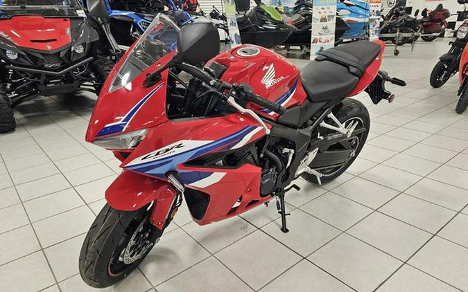 2025 Honda CBR650R E-Clutch