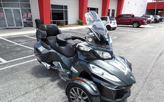2017 Can-Am Spyder RT Limited 6-Speed Semi-Automatic (SE6)