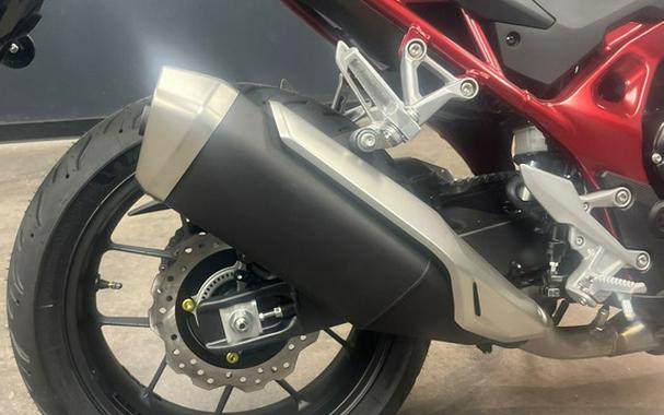 2026 Honda CB750 Hornet E-Clutch