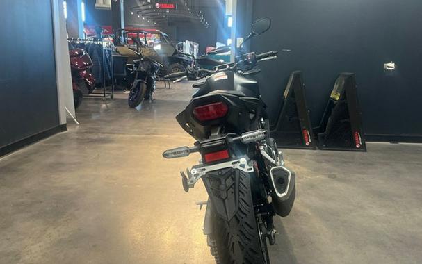 2026 Honda CB750 Hornet E-Clutch
